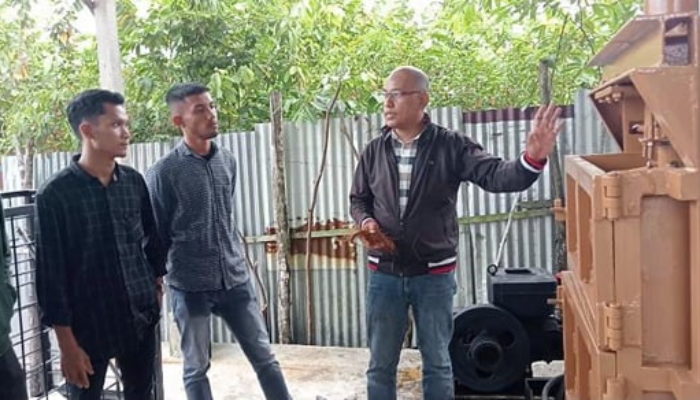 Dosen PNL Sukses Kembangkan Teknologi Mesin Tingkatkan Produksi Sabut Kelapa Lokal di Aceh