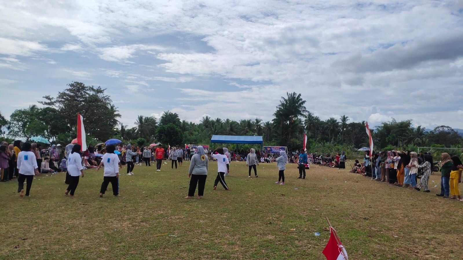 PKK Gampong Se-Kecamatan Setia Abdya Adakan Lomba Bola Kasti