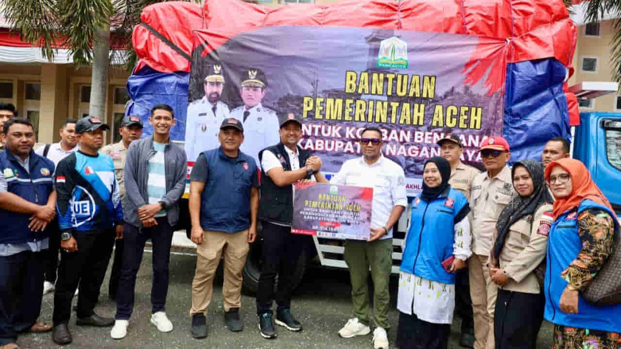 Dinsos Aceh Salurkan Bantuan Masa Panik Banjir ke Nagan Raya
