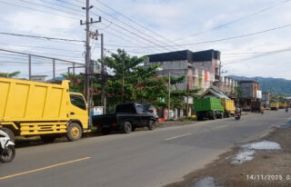 Krisis Solar Belum Teratasi, Antrean Panjang Truk Setiap Hari di SPBU Abdya